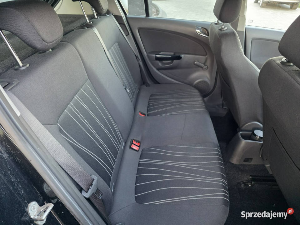 Opel Corsa 14 16V benzyna 5drzwi KLIMA bogate isofix Czarnków