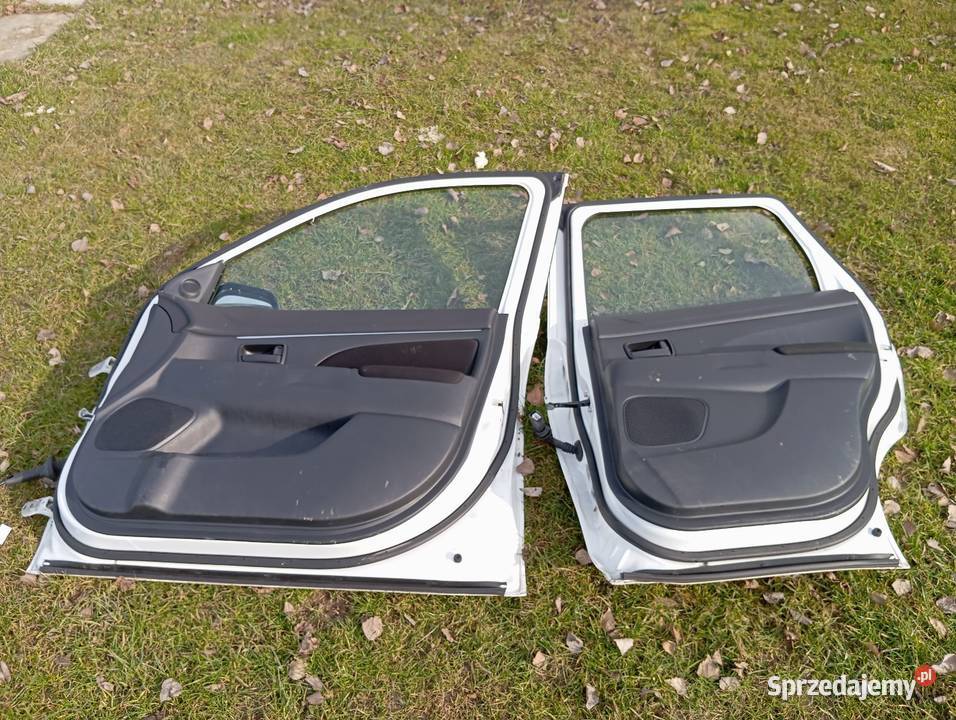 Drzwi Mitsubishi ASX Części samochodowe Zamarski sprzedam