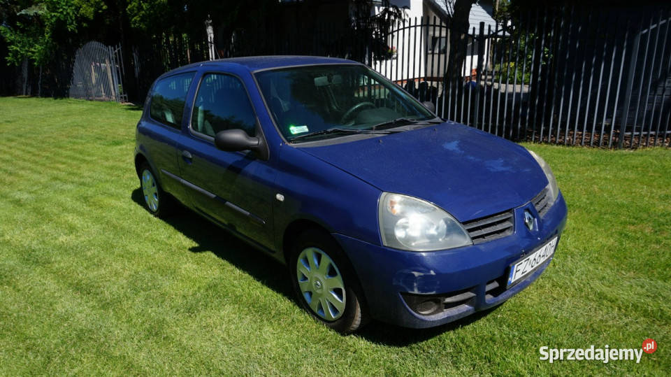 Renault Clio zarejestrowany ubezpieczony immobilizer