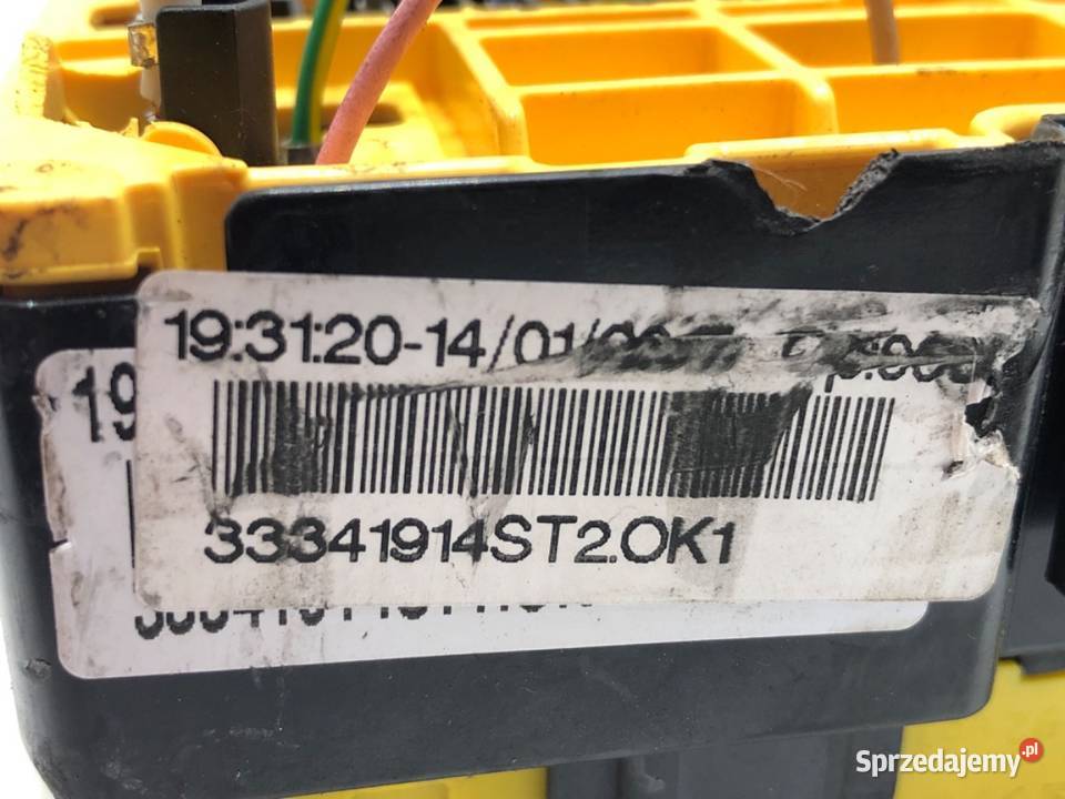 SKRZYNKA BEZPIECZNIKÓW CITROEN C4 PICASSO II