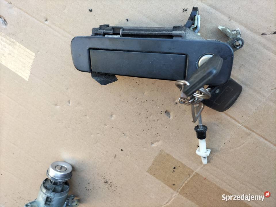 KLAMKA KIEROWCY LEWY PRZÓD KIEROWCY AUDI B4 osobowe Kamień-Kolonia