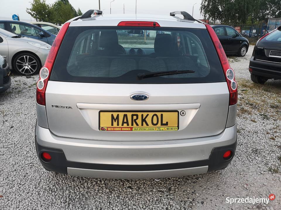 KOMIS MARKOL ZAPRASZA FORD FIESTA CROSS LIFT Toruń