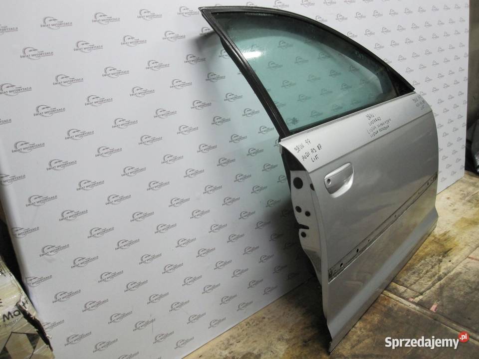 AUDI A3 8PA LIFT 09r drzwi prawe przód sprzedam