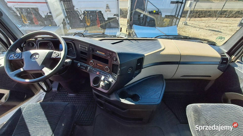Mercedes Actros Poleasingowe Rok produkcji 2014 Samochody ciężarowe Komorniki