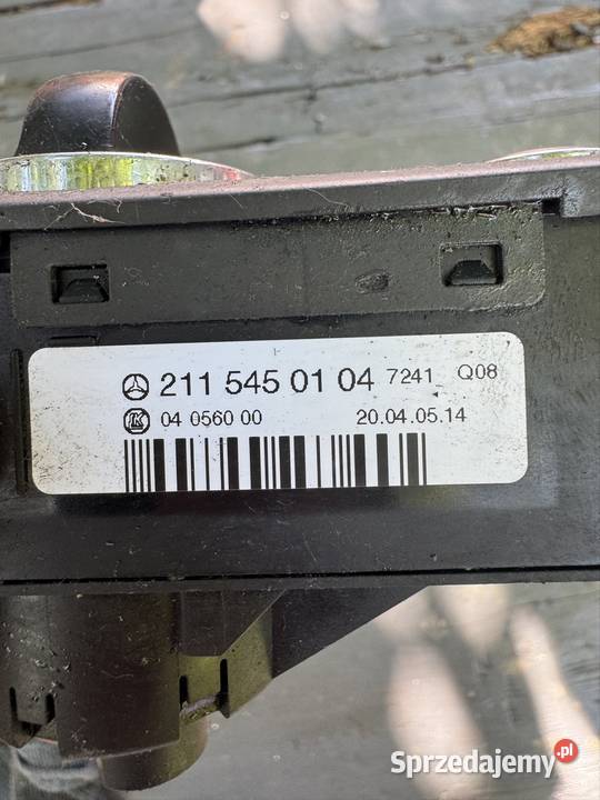 Mercedes Benz Przełącznik Świateł 2115450104 osobowe