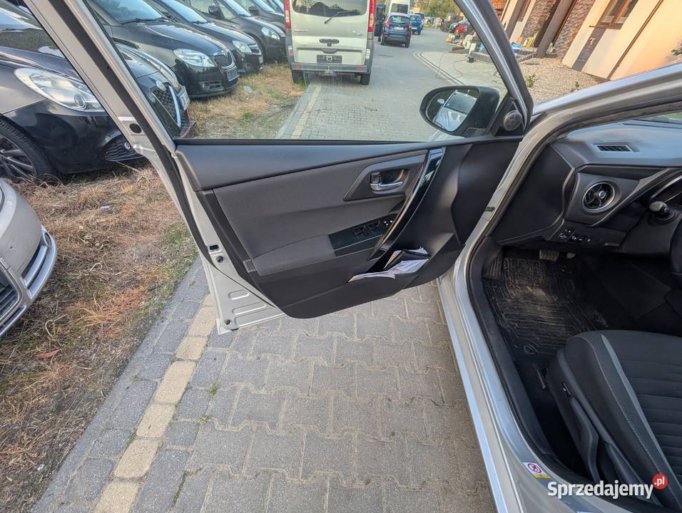TOYOTA AURIS 18 HYBRYDA mazowieckie Góra Kalwaria