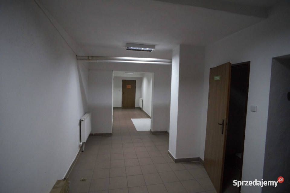 Budynek usługowohandlowy Trawniki centrum lubelskie