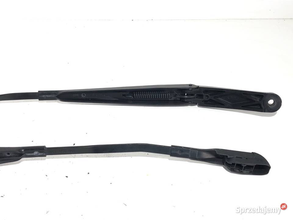 RAMIĘ WYCIERACZKI KOMPLET PRZÓD AUDI Q5 FY
