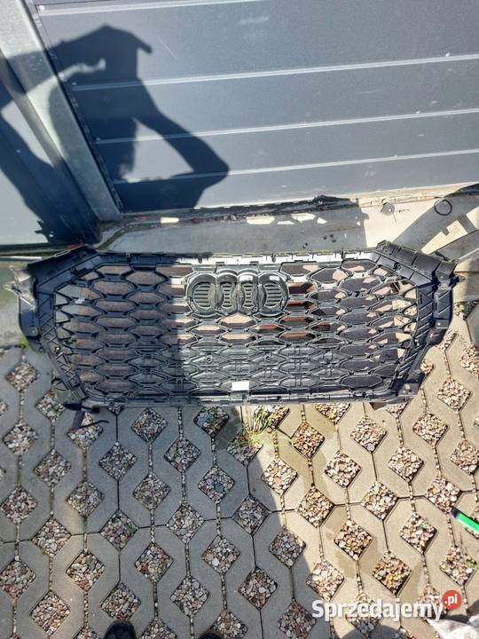 Audi Q3 SLine 83A Czarny grill atrapa 83F853651A Atrapy pomorskie Wejherowo