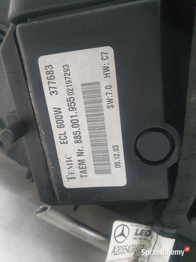 PAS PRZEDNI CHŁODNICE MERCEDES W203