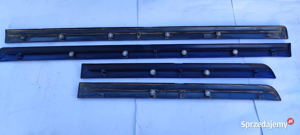 Listwa dolna drzwi Volvo V50 s40