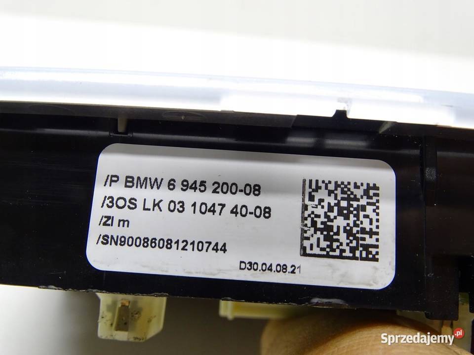 LAMPKA OŚWIETLENIE KABINY 6945200 BMW E90 E91