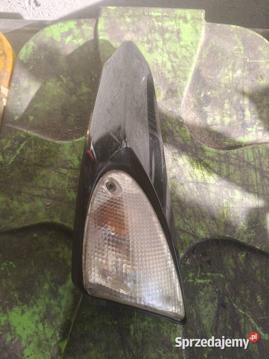 Piaggio Xevo kierunkowskaz prawy Dębica