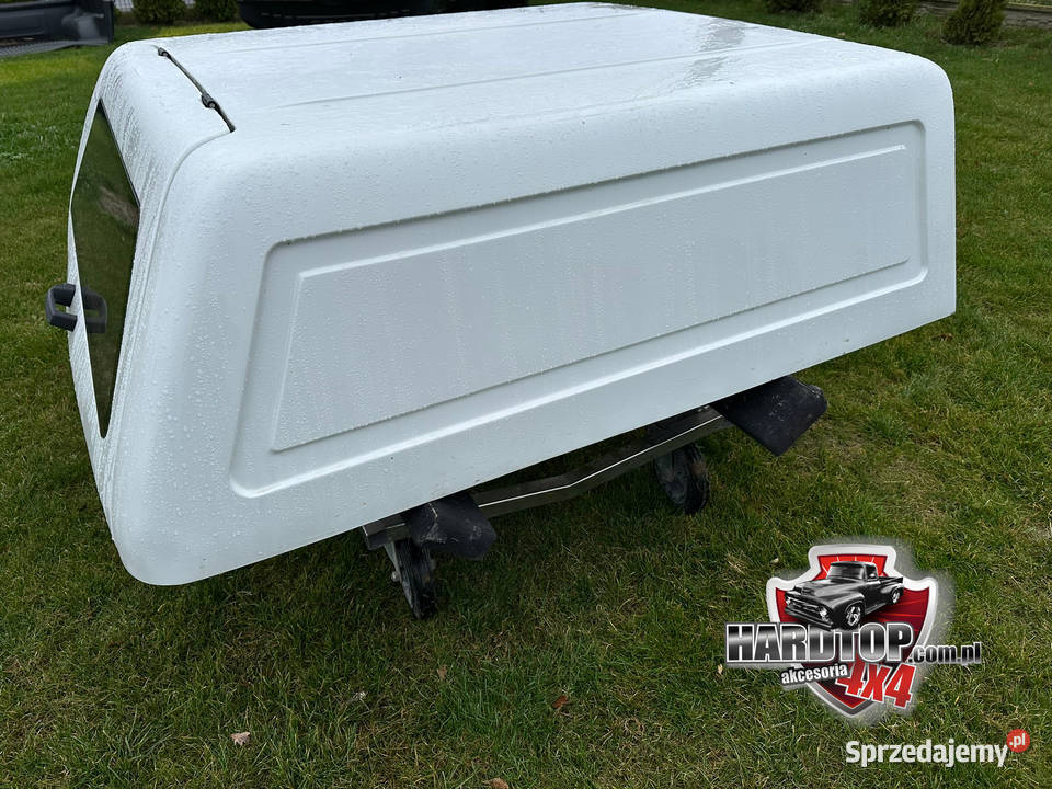 Zabudowa Hardtop Toyota Hilux 2016 Relingi na Pasłęk