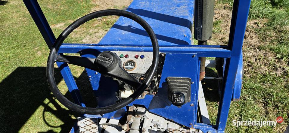 Traktorz kabiną SAM FordŻuk Laskowa