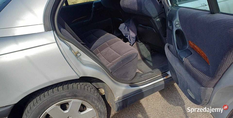 Opel omega b 20 16v manualna Kłomnice