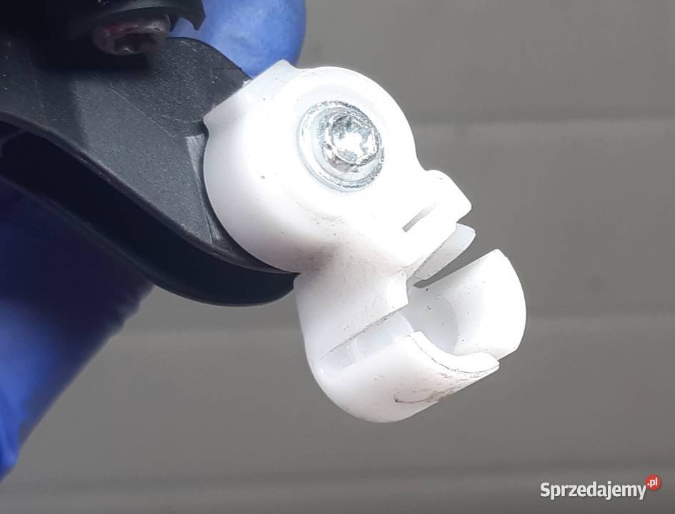 SOCZEWKA ŻARÓWKA SLINICZEK SKRĘTU XENON SKODA Mielęcin