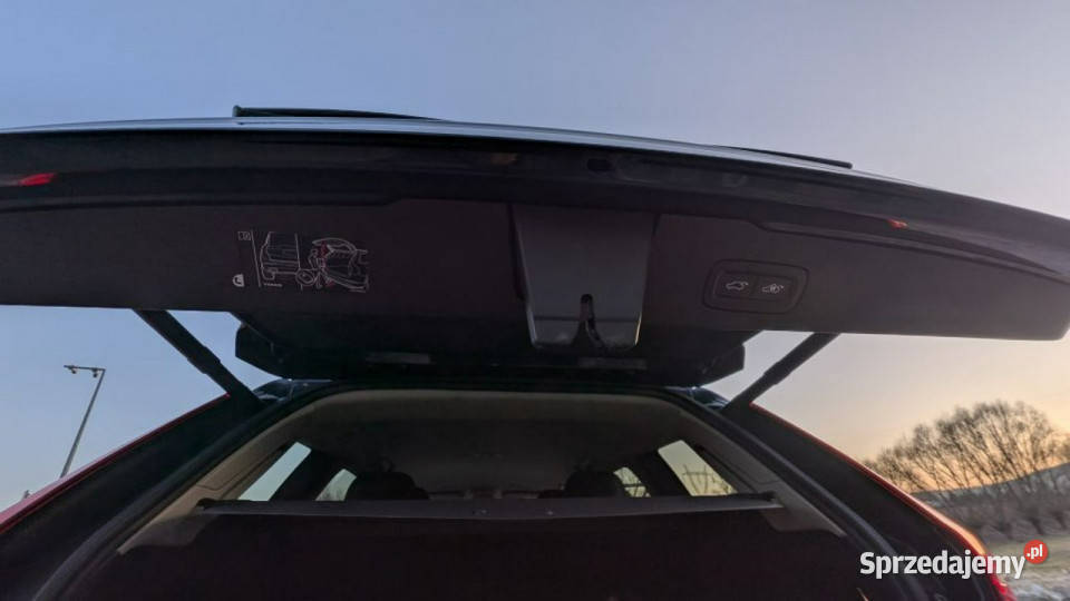 Volvo V60 20 diesel II 2018 czarny dolnośląskie Kamienna Góra