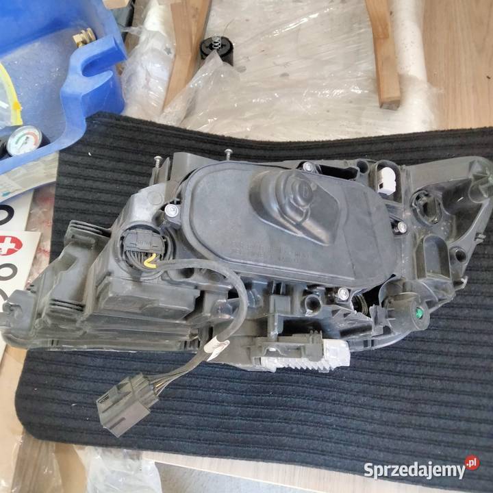 Lampa prawa Volvo S60 lift Na części Siedlce