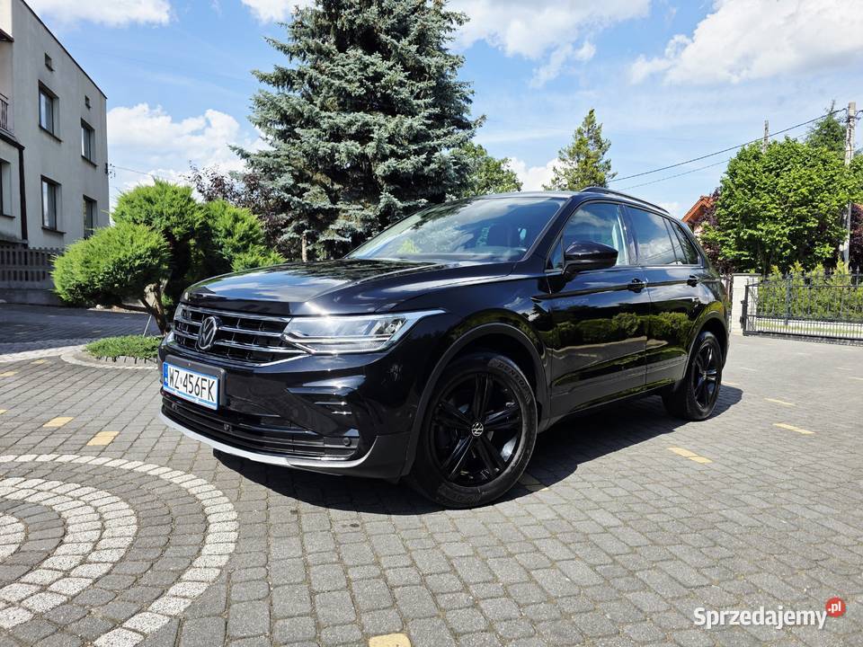Volkswagen Tiguan 20 TDI SCR Urban Sport Tiguan Samochody osobowe Będzin