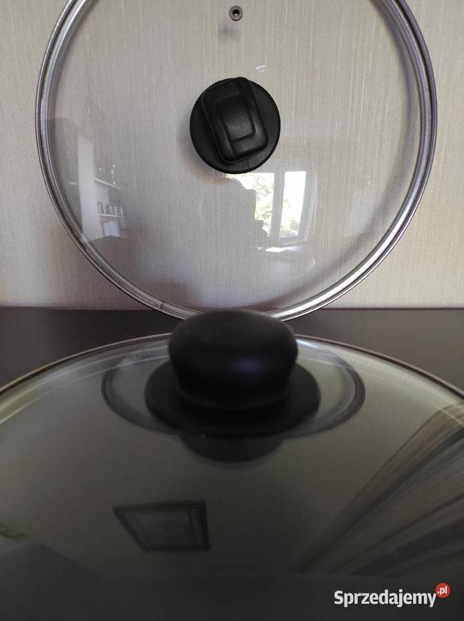 Pokrywki szklane żaroodporne 2 podlaskie Warpechy Stare sprzedam