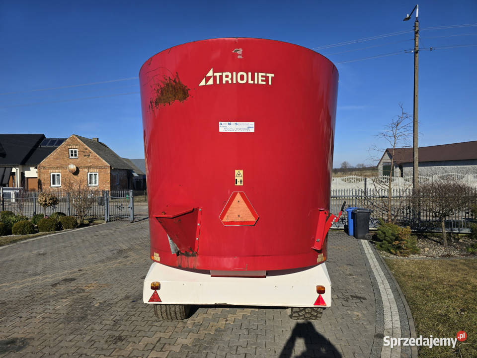 Wóz paszowy TRIOLIET SOLOMIX 11400 VLH 14 m3