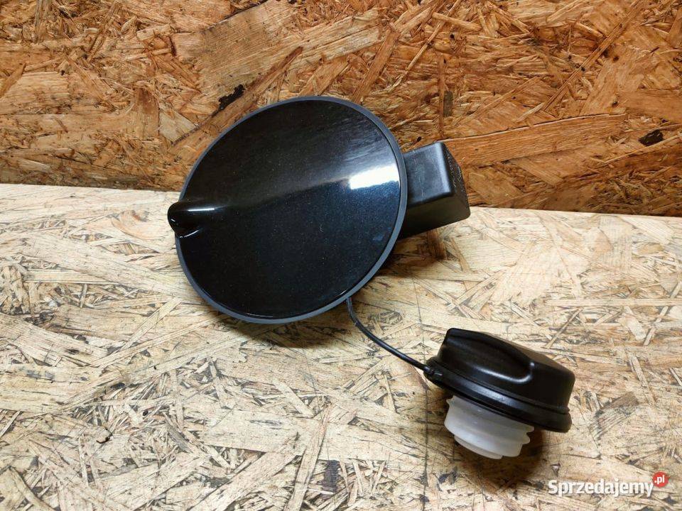 Klapka Korek Paliwa Z22Y Opel Corsa E 13183306 Klapki wlewu paliwa Pleszew