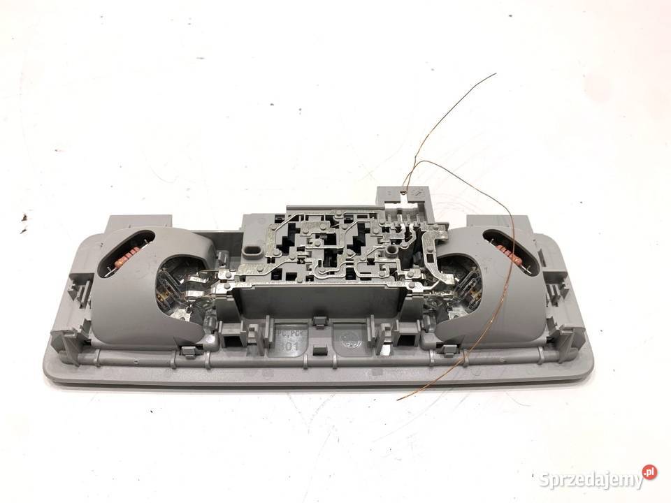 LAMPA SUFITOWA SKODA SUPERB III 3V0947291A Kombi