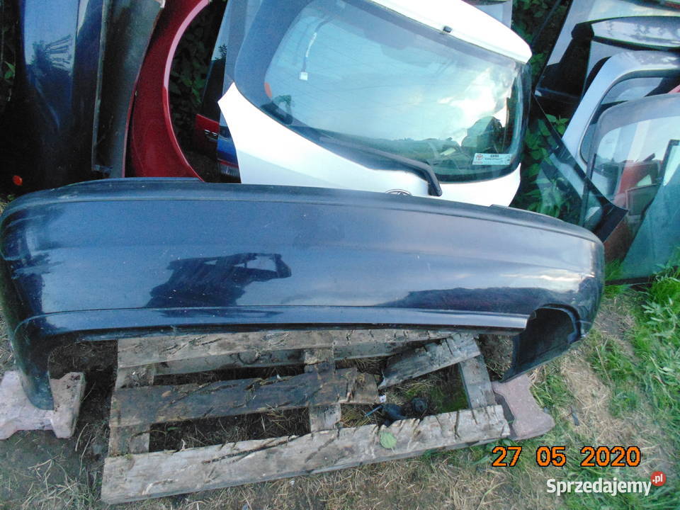 Zderzak tylny tył Volvo v40 0004 lift czarny małopolskie Kraków