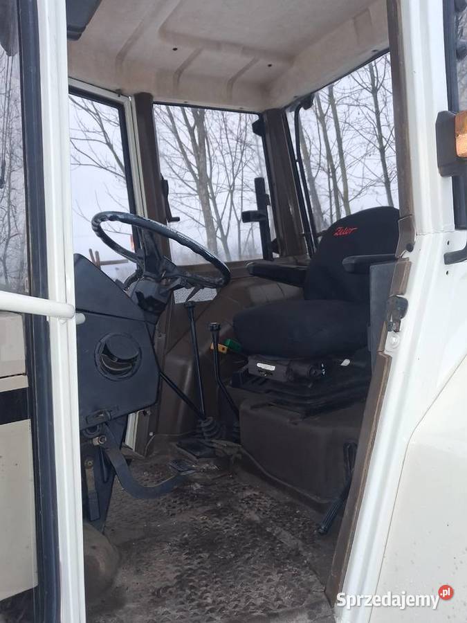 Traktor Lamborghini 674 Buśno