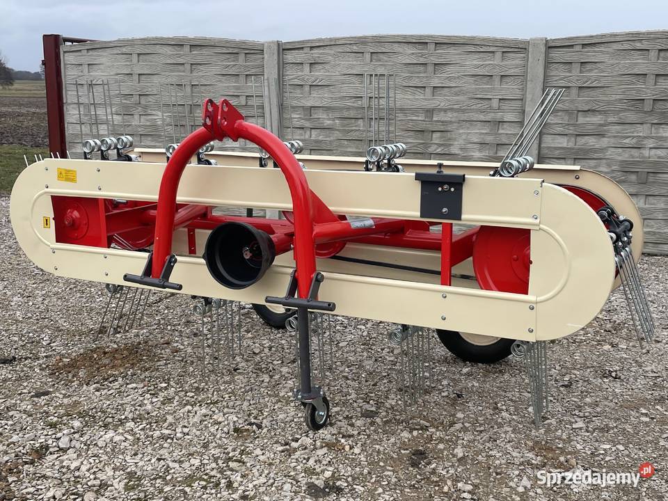 Zgrabiarka przewracarka taśmowa pasowa do siana