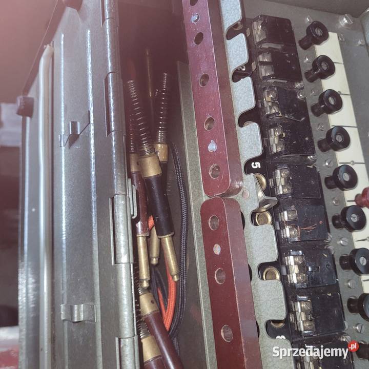 Polowa łącznica telefoniczna K10 wojskowa Antyki, Sztuka, Kolekcje łódzkie Skierniewice