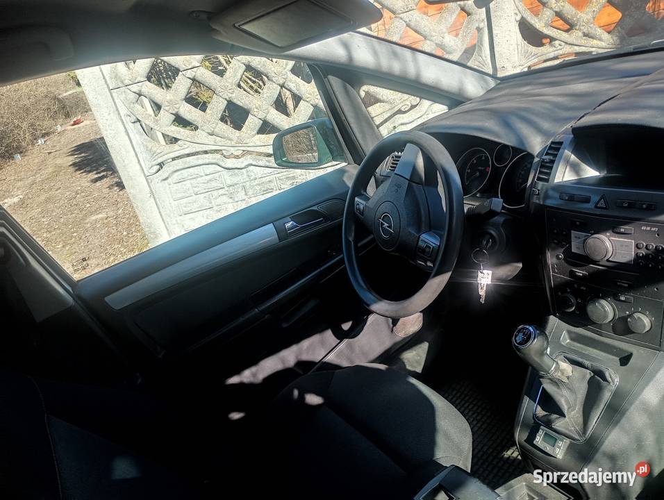 Opel Zafira B 19 TDCi 120 stan Zafira Kramsk