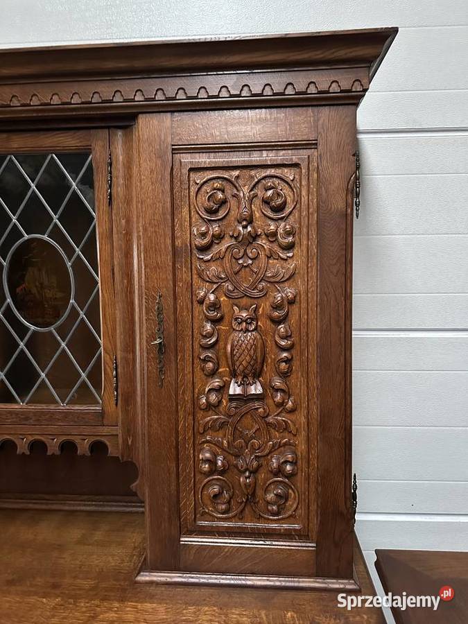 Piękny antyczny dębowy gabinet biblioteka