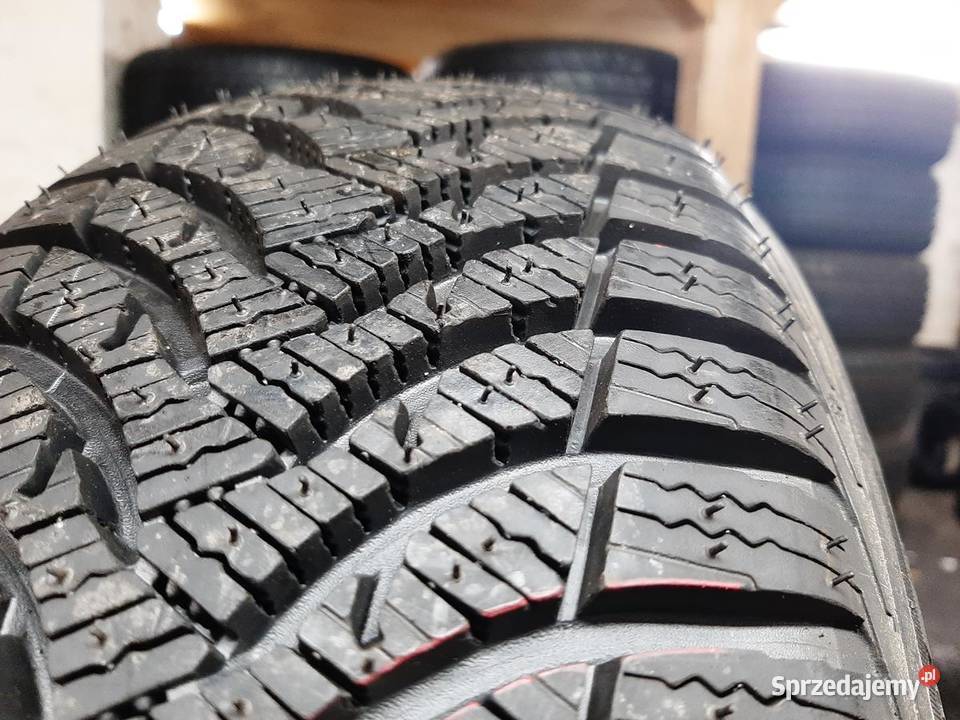 4x Opona nieużywana zimowa 19560R15 MICHELIN 189 Zaścianki