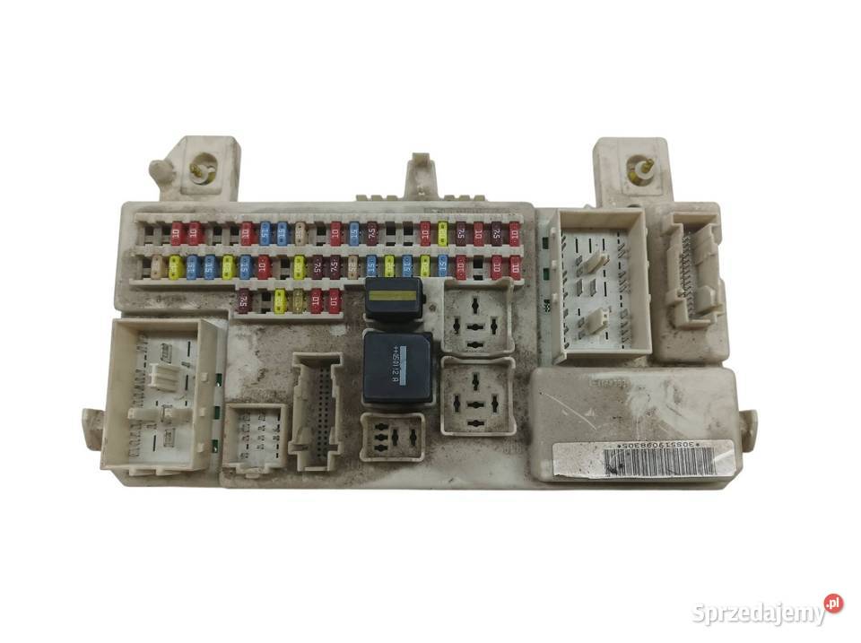 SKRZYNKA BEZPIECZNIKÓW 4M5T14A073BD Ford Focus Skrzynki bezpieczników