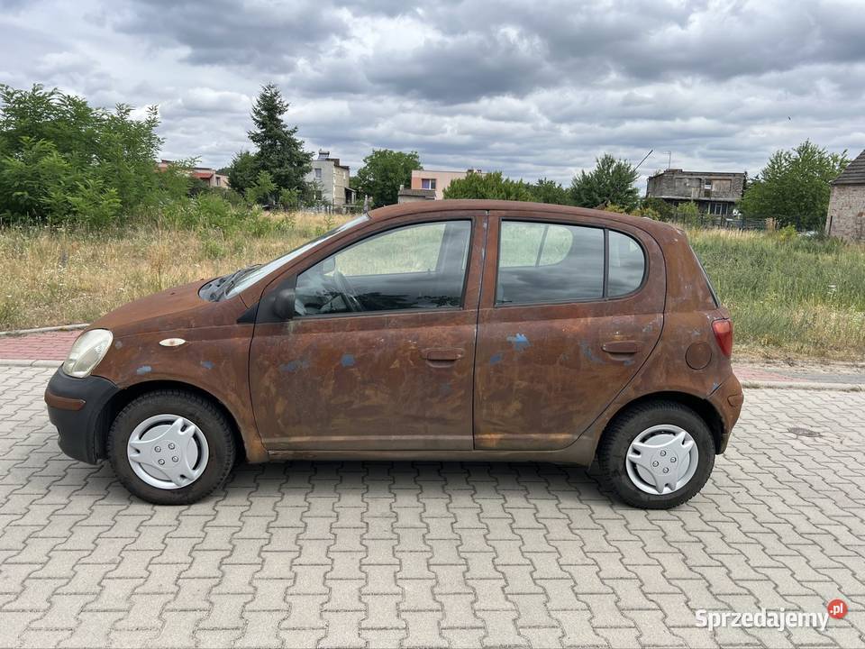Toyota Yaris 10 VVTi 65 2003r Rusty look Zielona Góra