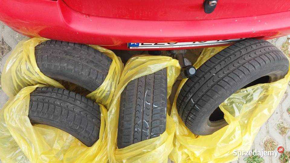 Toyota Yaris Czerwona Łódź 998cm3 Samochody osobowe sprzedam