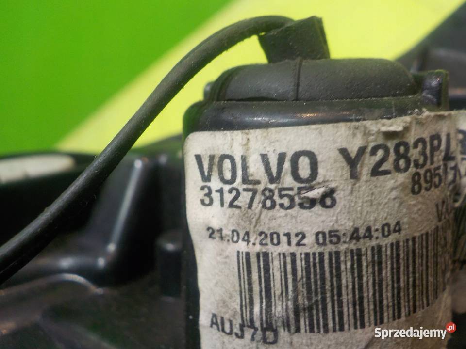 VOLVO S60 II V60 I 12r halogen lampa DRL prawa Suków
