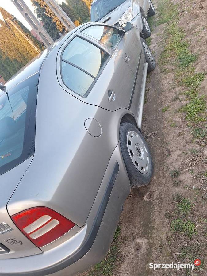 Skoda Octavia 16 bengazklima hak bez rdzy stan podlaskie Białystok sprzedam