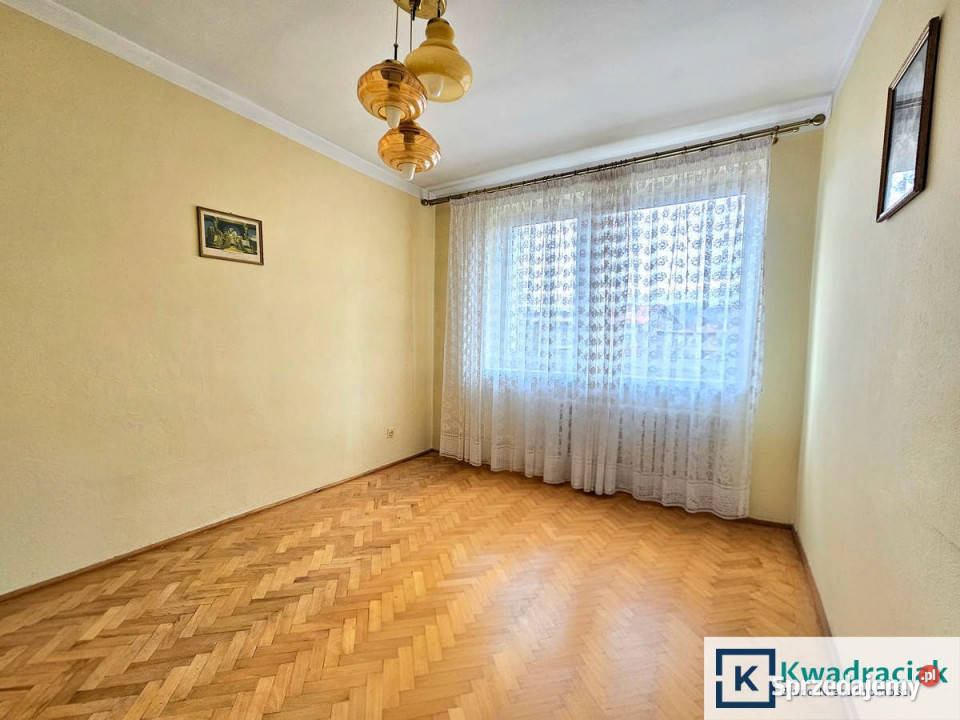 Do sprzedaży dom bliźniak Sanok 120m2 asfalt sprzedam