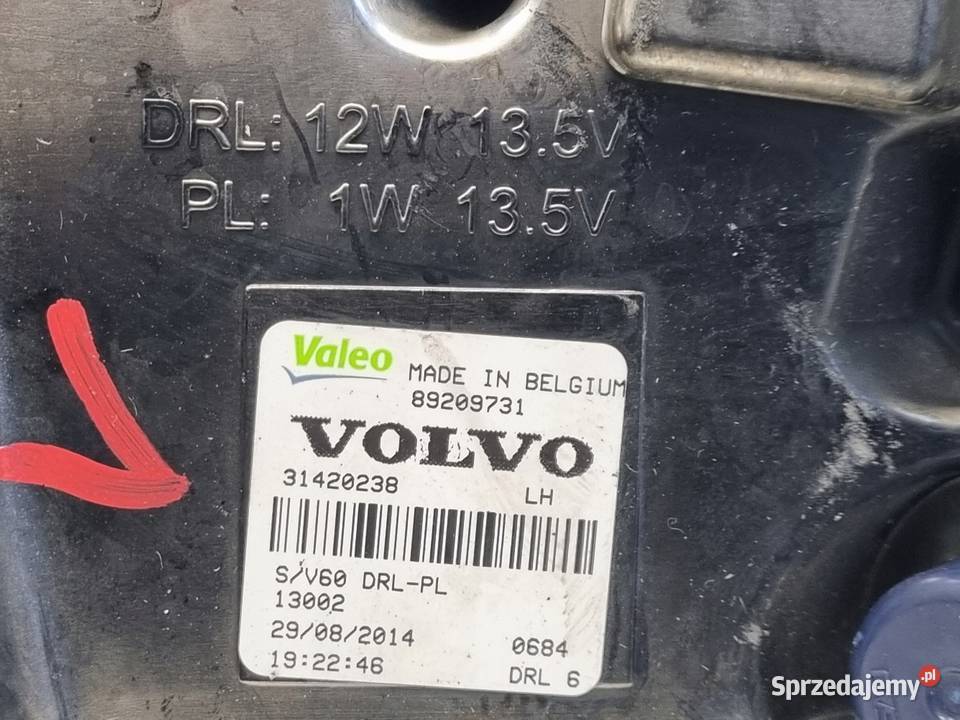 Volvo S60 II V60 LIFT PRZEDNI HALOGEN LEWY PRZÓD Janów