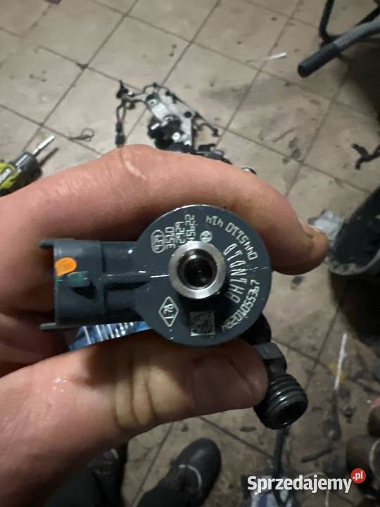 Wtryskiwacz 16 Dci bosch Renault osobowe Części samochodowe Radzyń Podlaski