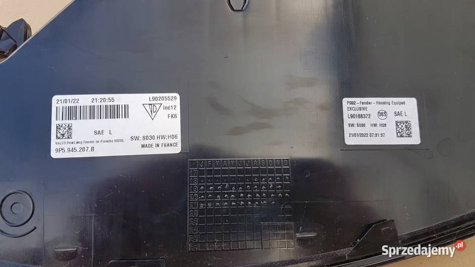 LAMPY LR TYŁ PORSCHE 992 WERSJA USA osobowe Międzychód