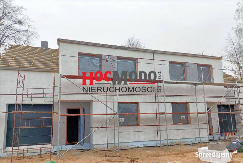 Nowoczesny bliżniak w Skubiance Skubianka