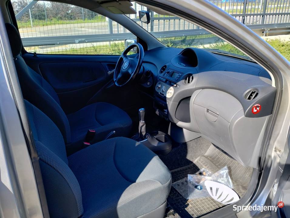 Toyota Yaris 14 d4d Diesel wielofunkcyjna kierownica mazowieckie Radom sprzedam