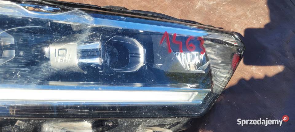 VW TROC IQ LIGHT FULL LED REFLEKTOR PRAWY osobowe