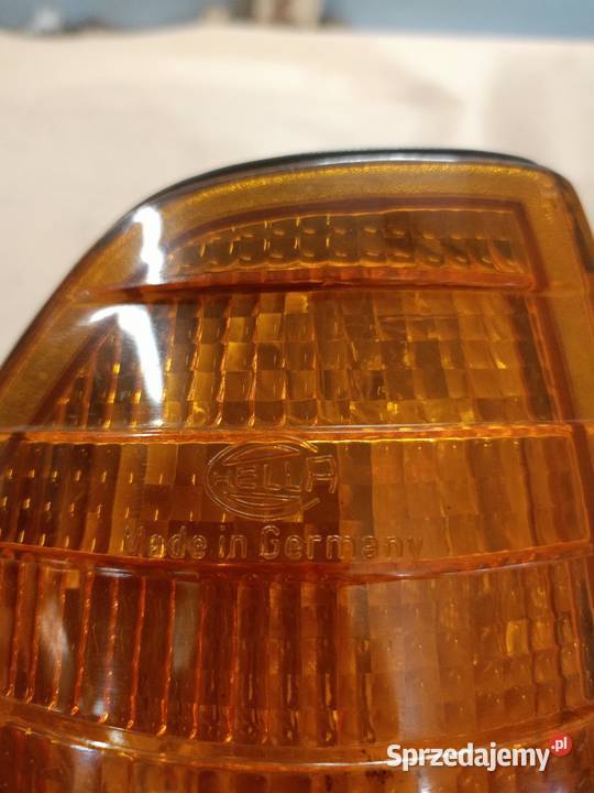 Kierunkowskaz prawy przód Mercedes W 123
