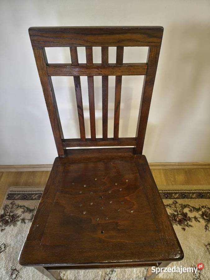 Ponadczasowe dębowe krzesła 4 mazowieckie Zaborów sprzedam