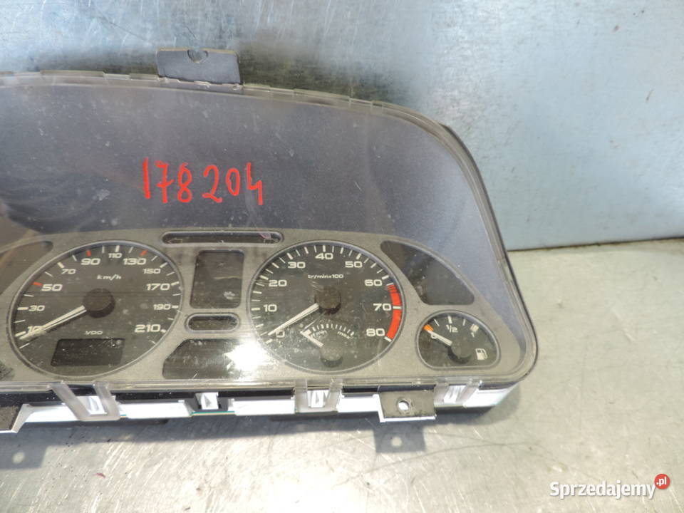 LICZNIK ZEGAR PEUGEOT 306 16 B 9636738680 Nowy Sącz sprzedam
